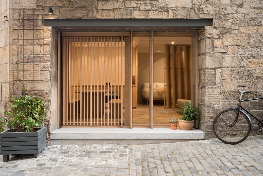 Minimalist haven in Edinburgh, Porteous Studio