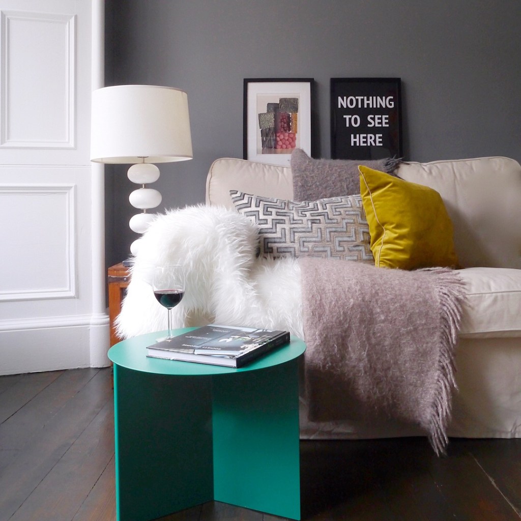 Liznylon_styles_up_beige