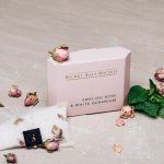 Banks_Lyon_Botanical_english-rose-white-geranium-mineral-bath-infusion