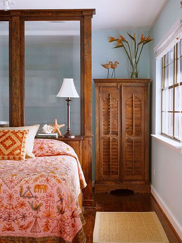 BHG_reeded_glass_bedroom_beach_vibe