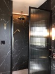 Drench_Showers_Ribbed_Glass_Black_Frame_Shower