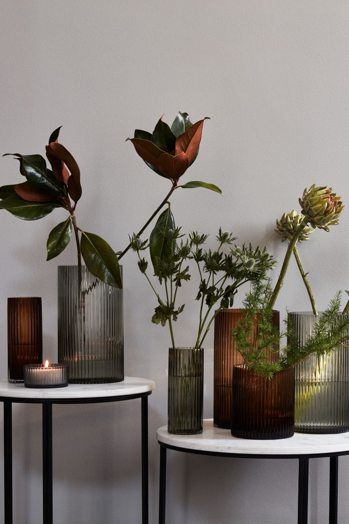 HMHome_Reeded_Glass_Vases_in_Grey_and_Amber