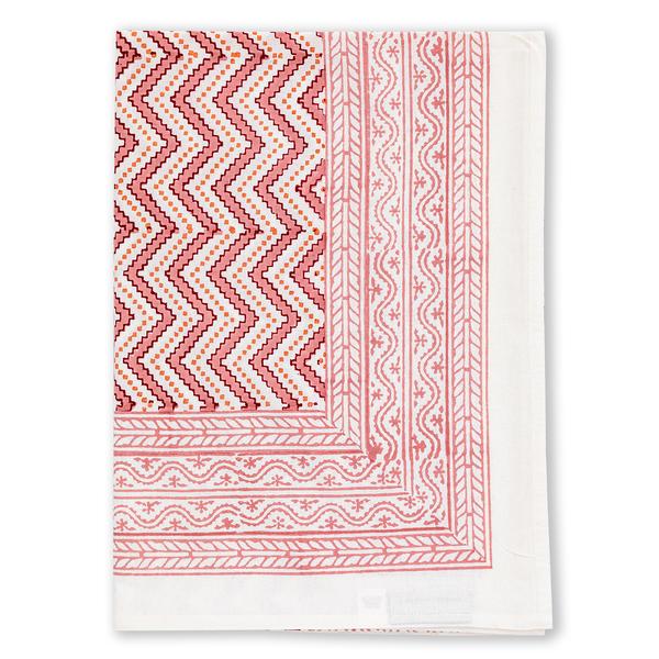 Wicklewood_Zigzag_tablecloth_in_Pink_and_Coral