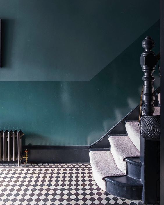 Farrow_Ball_Lacquered_Hallway