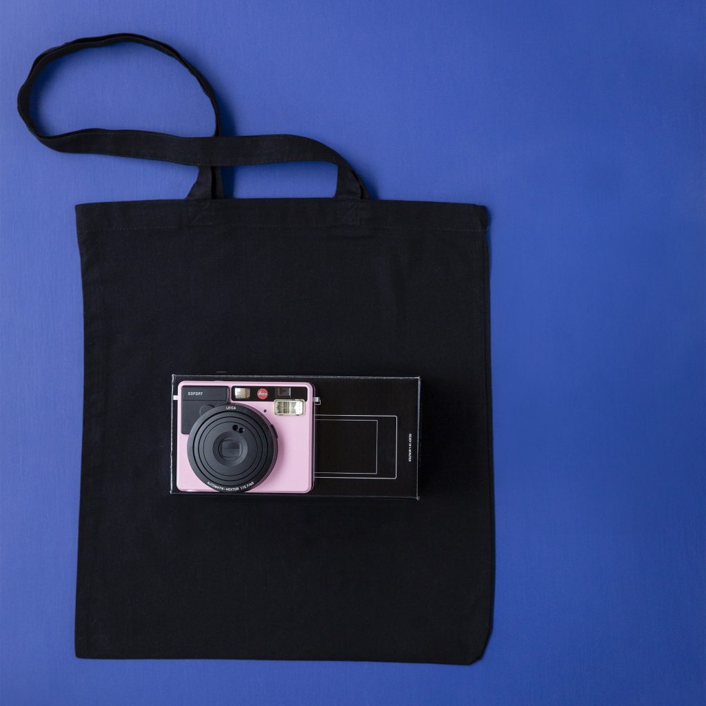 Sofort_camera_amara_giveaway_for_voting_in_interior_blog_awards