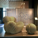 Liznylon_visits_BandB_Italia_in_Paris