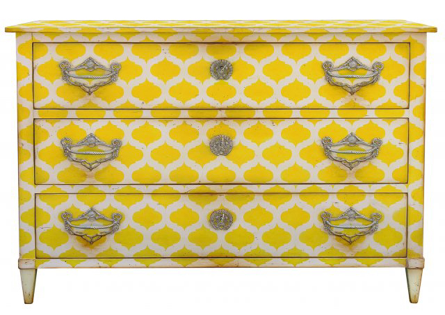 Moissonnier_commode-directoire-mezeray-672dp-hetre-peint-mains-losanges-jaune-moissonnier