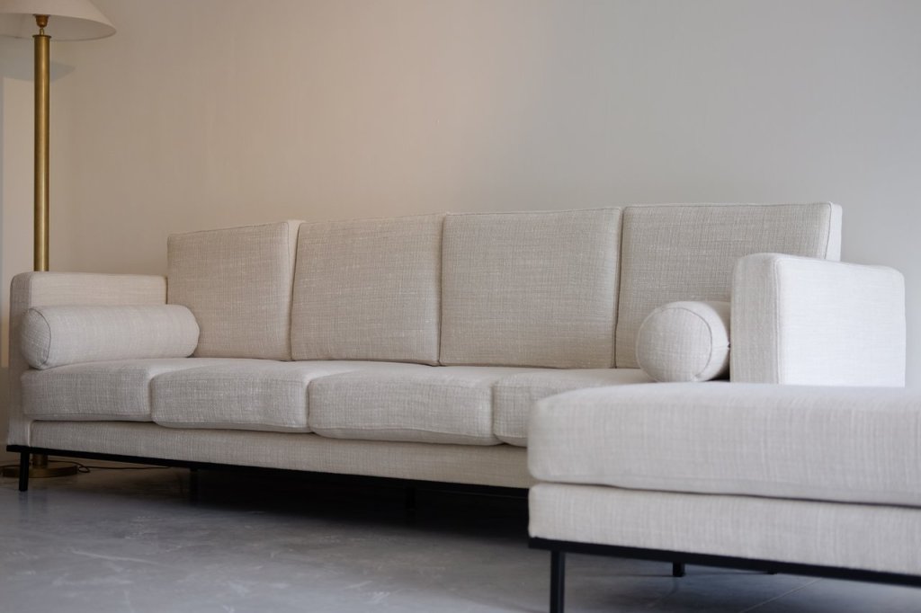 Design-of-the-time-les_campanules_018-sofa-in-off-white