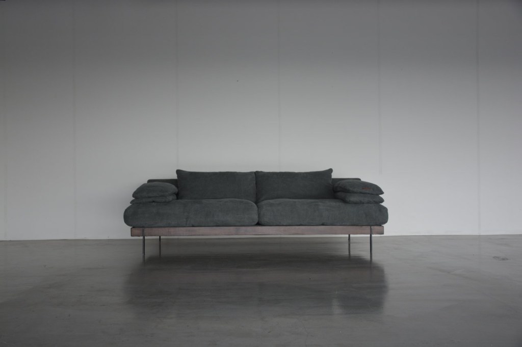 Oxide-Collection-Baldemar-Sofa