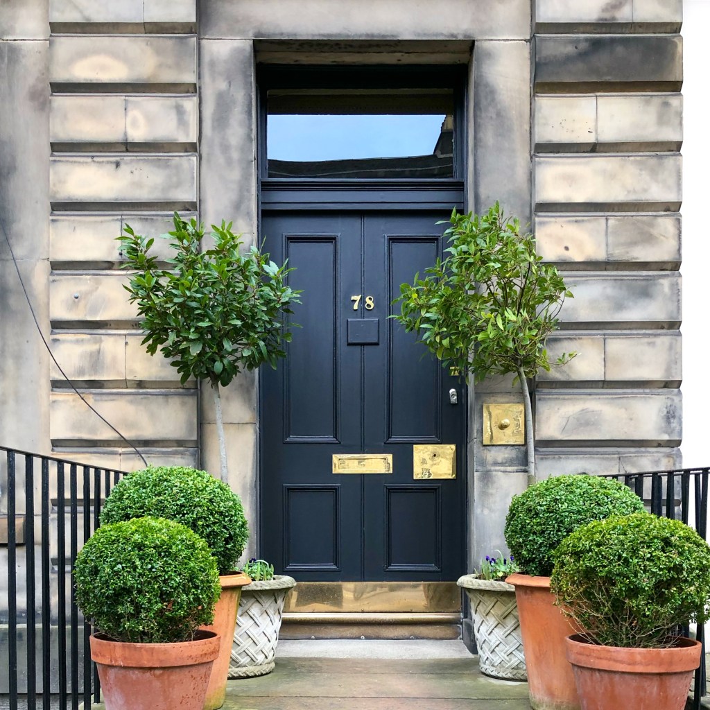 Liznylon-design service-edinburgh-georgian-traditional-front-door-black